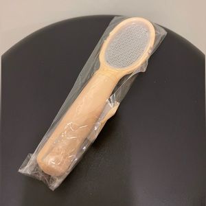 Olive & June - Foot Grater